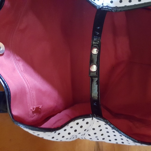 Hello Kitty purse - Picture 2 of 2